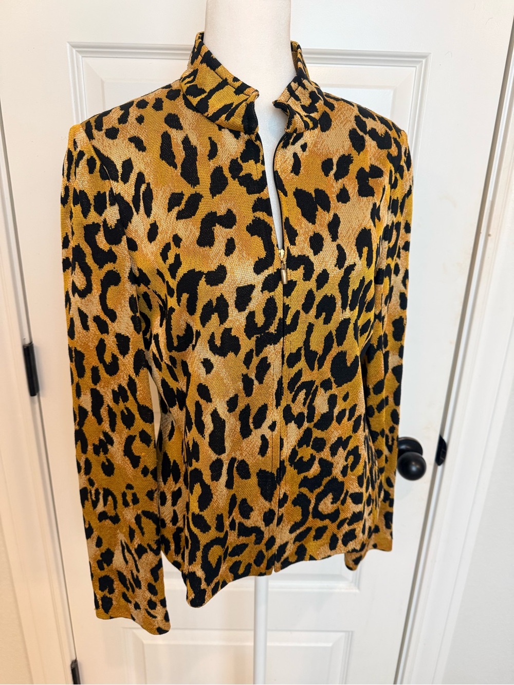 Stunning St. John leopard jacket